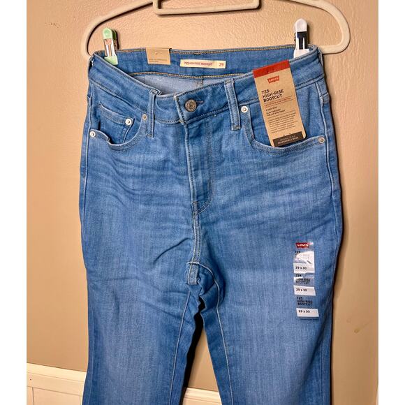 NWT Women's Levi's 725 High-Rise Bootcut Blue Jeans, 29 x 30 - Picture 4 of 10